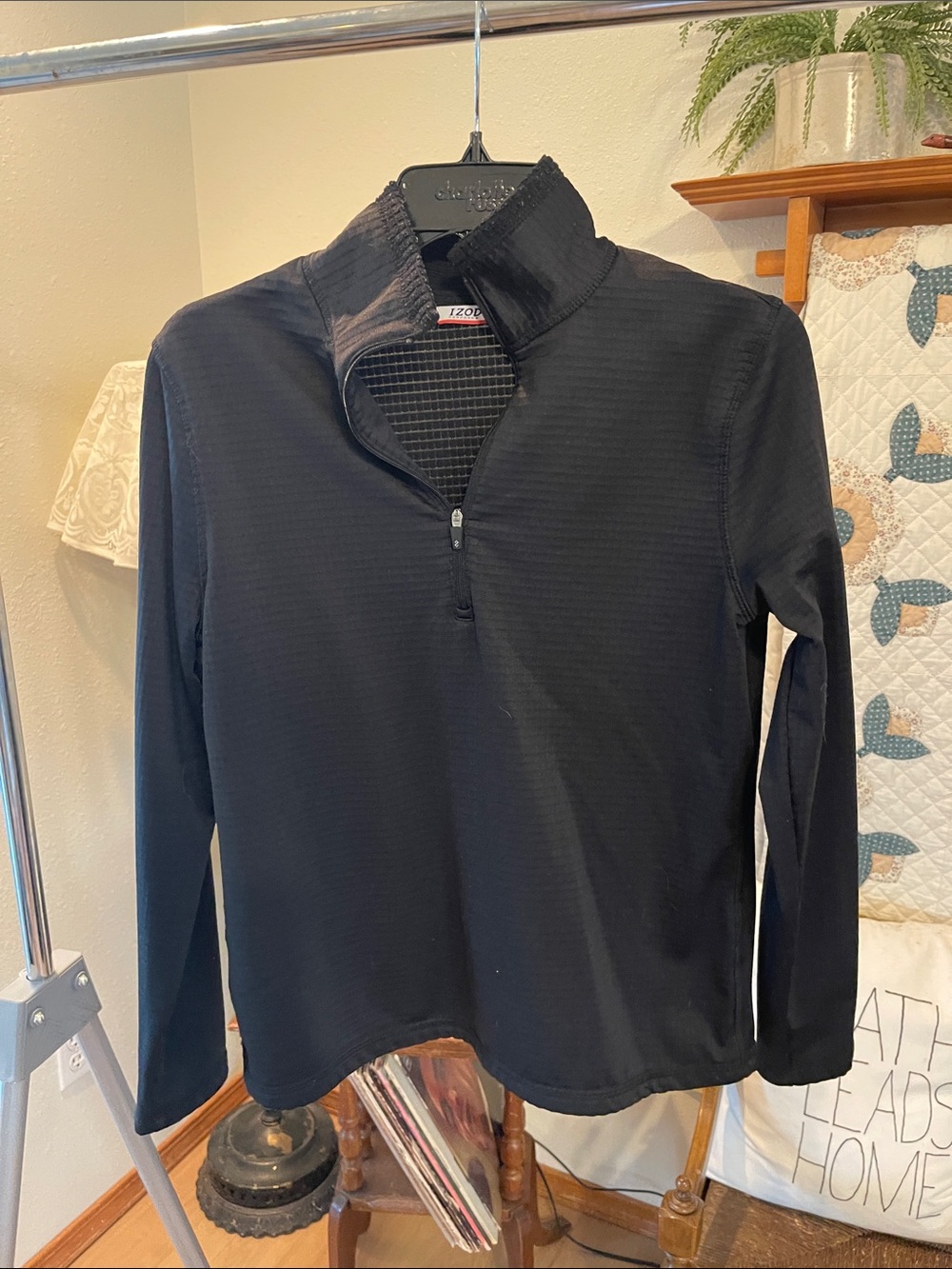 Izod Women’s Black Long-Sleeve Quarter Zip Pullover